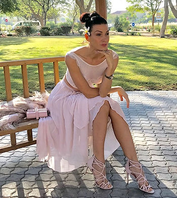 henrieta duffner, Henrieta, duffner, fashion, designer, dubai, garden, dress. victoria secret, estelle, dress, long dress, caro dress, country dress, green, white, max studio, brand, london