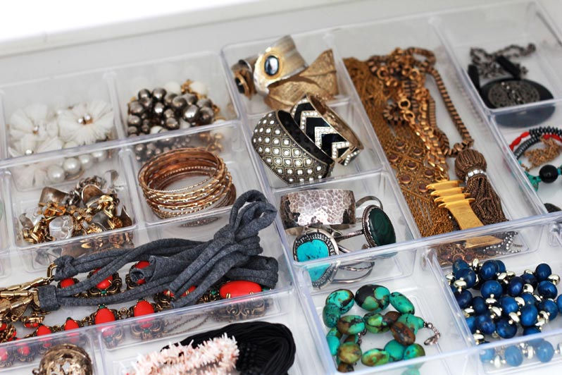 Jewelry & Accessories