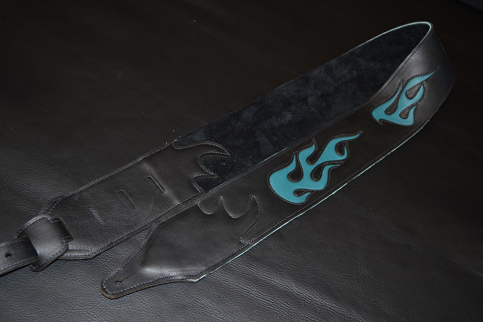 Thumbnail: Carlino Custom Flame Leather Guitar Strap Teal