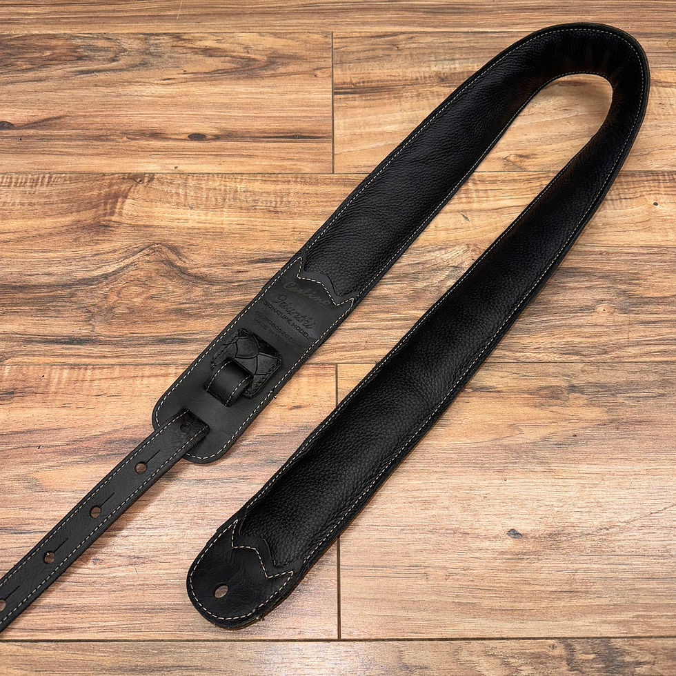 Thumbnail: Carlino Orianthi black scale leather Aba lone strap
