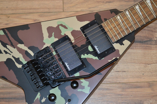 Jackson X SERIES RHOADS RRX24 CAMO | Carlino Guitars