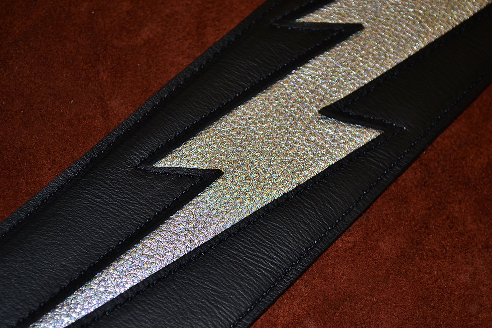 Thumbnail: Carlino Double Bolt Leather Guitar Strap Silver