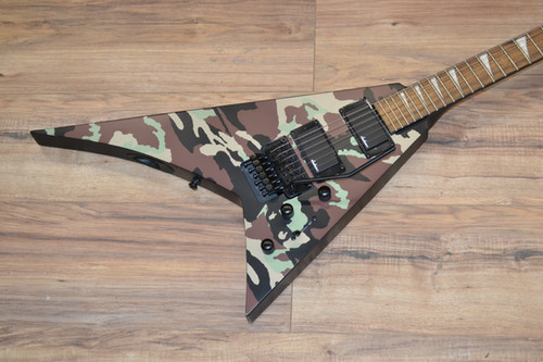 Jackson X SERIES RHOADS RRX24 CAMO | Carlino Guitars