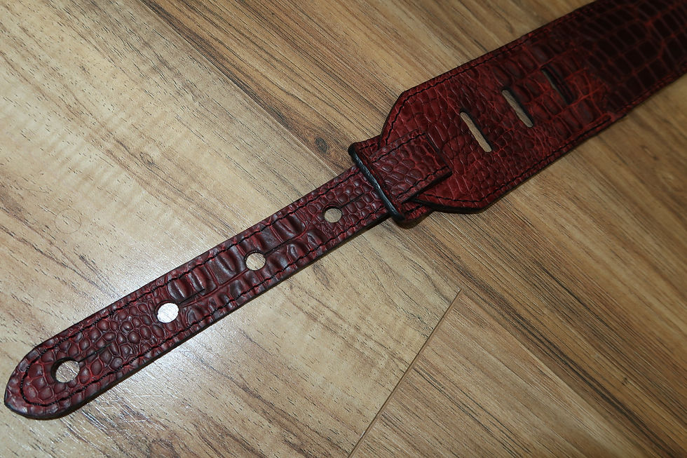 Thumbnail: Carlino Red Croc lace strap 2024 - Wine red croc leather