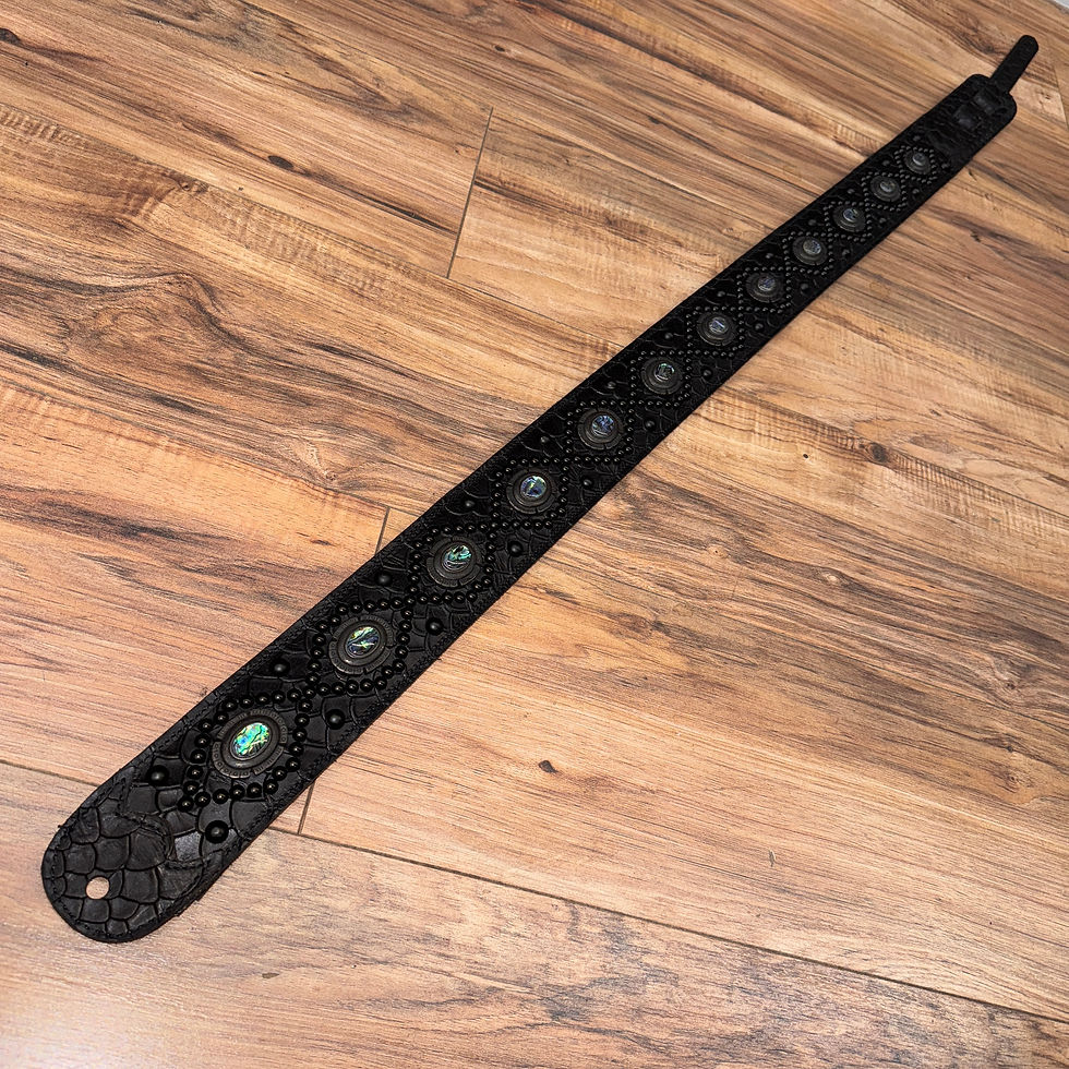 Thumbnail: Carlino Orianthi black scale leather Aba lone strap