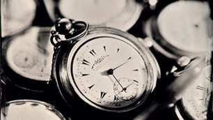 “Saatin kendisi mekân, yürüyüşü zaman,ayarı insandır... Bu da gösterir ki, zamanve mekân, insanla mevcuttur.”