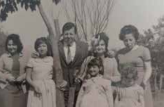 Uzman Eczacı Serap Özhan’ın Beyazıt Halk Eczanesi’ndeki çalışma günlerinden