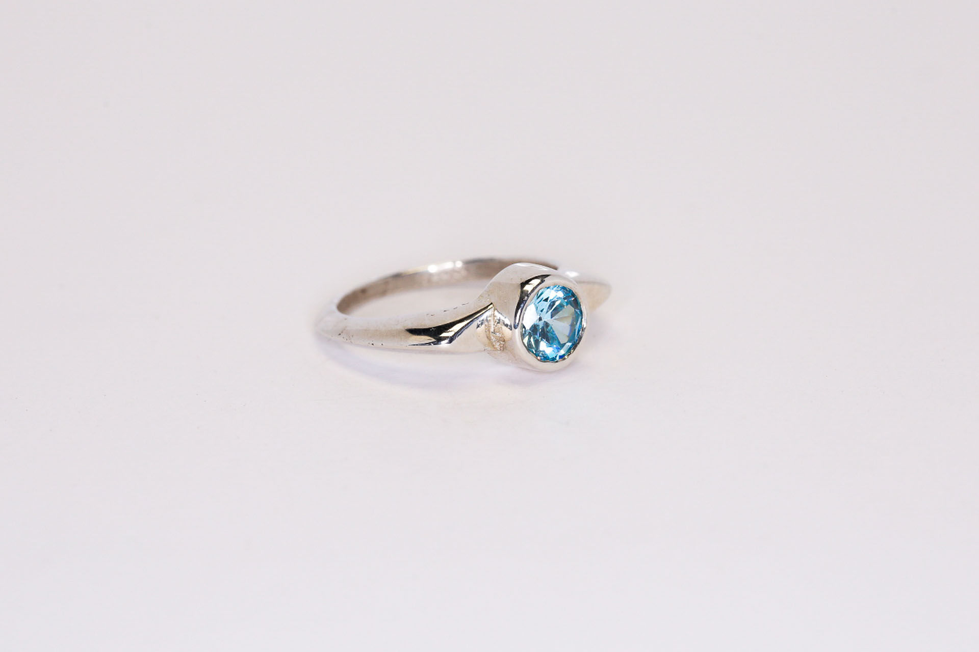 URSULA Gemstone Ring (Thin)