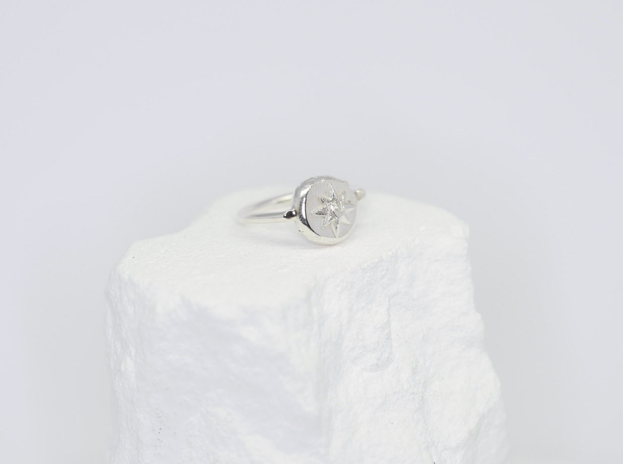 ASTRID Star Ring