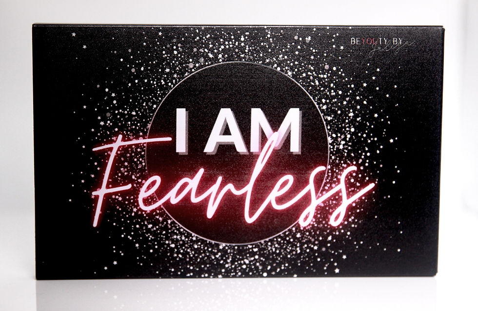 Thumbnail: Fearless Eyeshadow Palette