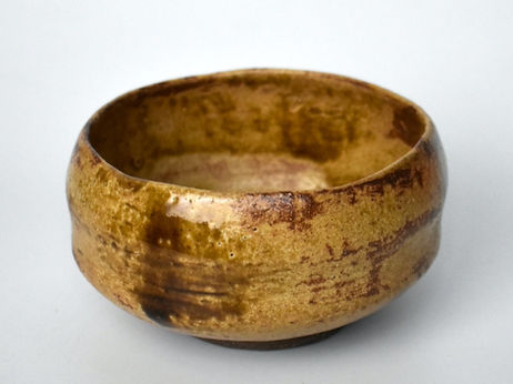 手捏茶碗−與宗夏庵山本夏之合作計畫 Hand-built Tea Bowl — Collaboration with Yamamoto Natsu