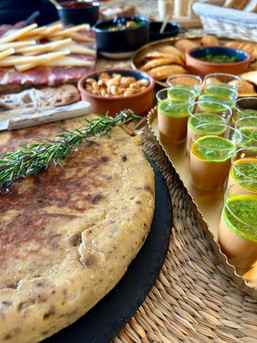 Tortilla au jambon ibérique et tapas