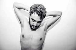 Quando o artista é de casa #concept #mainentefotografia #sp #photography #model #bw #pb #brother #fa