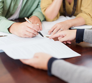 Assinando um contrato