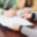 Assinando um contrato