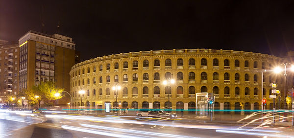 plaza-toros-noche-valencia_1398-4183.jpg