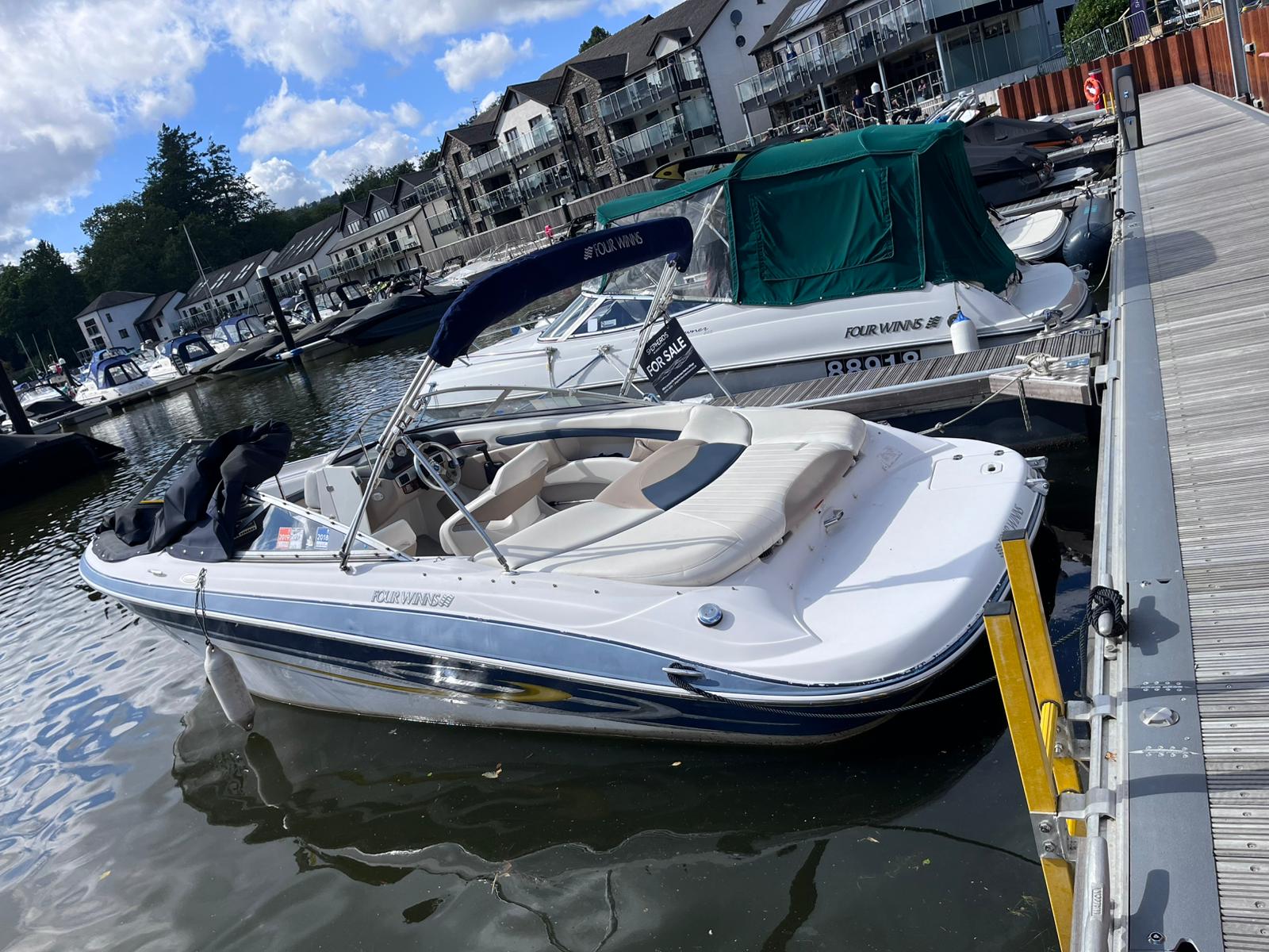 2006 Four Winns H210 image 2