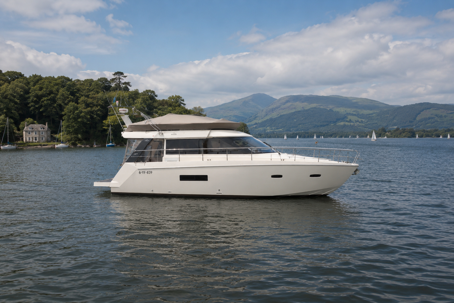 2012 Sealine F42 image 2