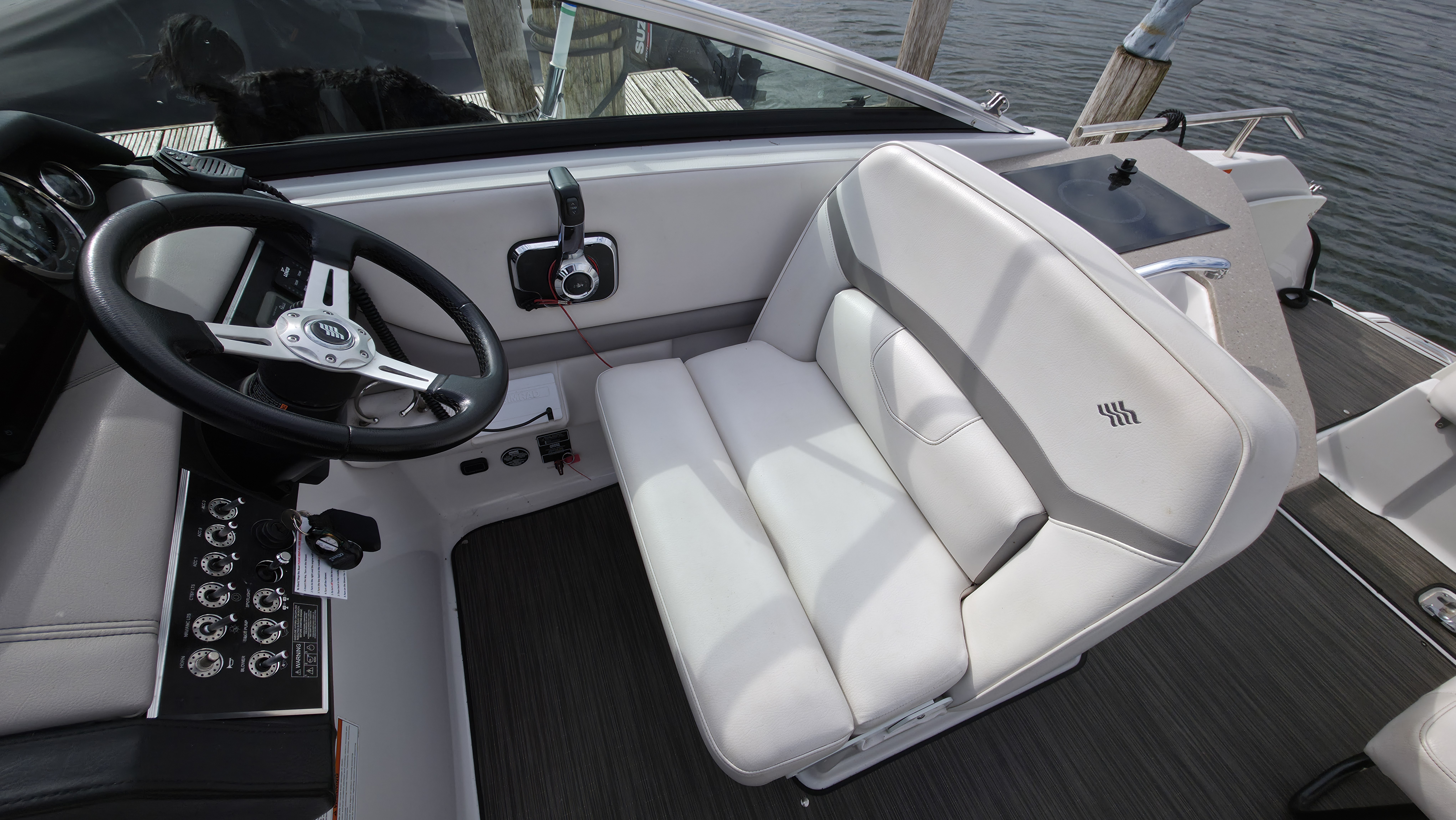 2018 Four Winns 255 VISTA image 6