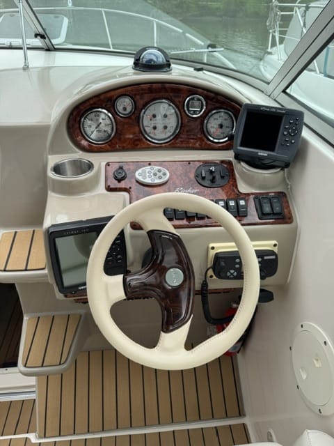 2003 Rinker 270 FIESTA VEE image 6