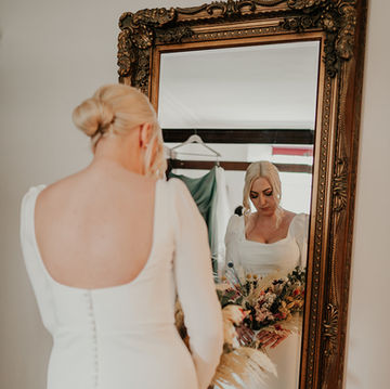 Scotland Elopement Photographer Nicola Jeffrey Photography, Edinburgh Elopement Photographer Nicola Jeffrey Photography, Virgin Hotel Edinburgh Wedding, Edinburgh Wedding Inspiration, How much does a Edinburgh City Chambers Wedding Cost, Top Edinburgh Wedding Photographer