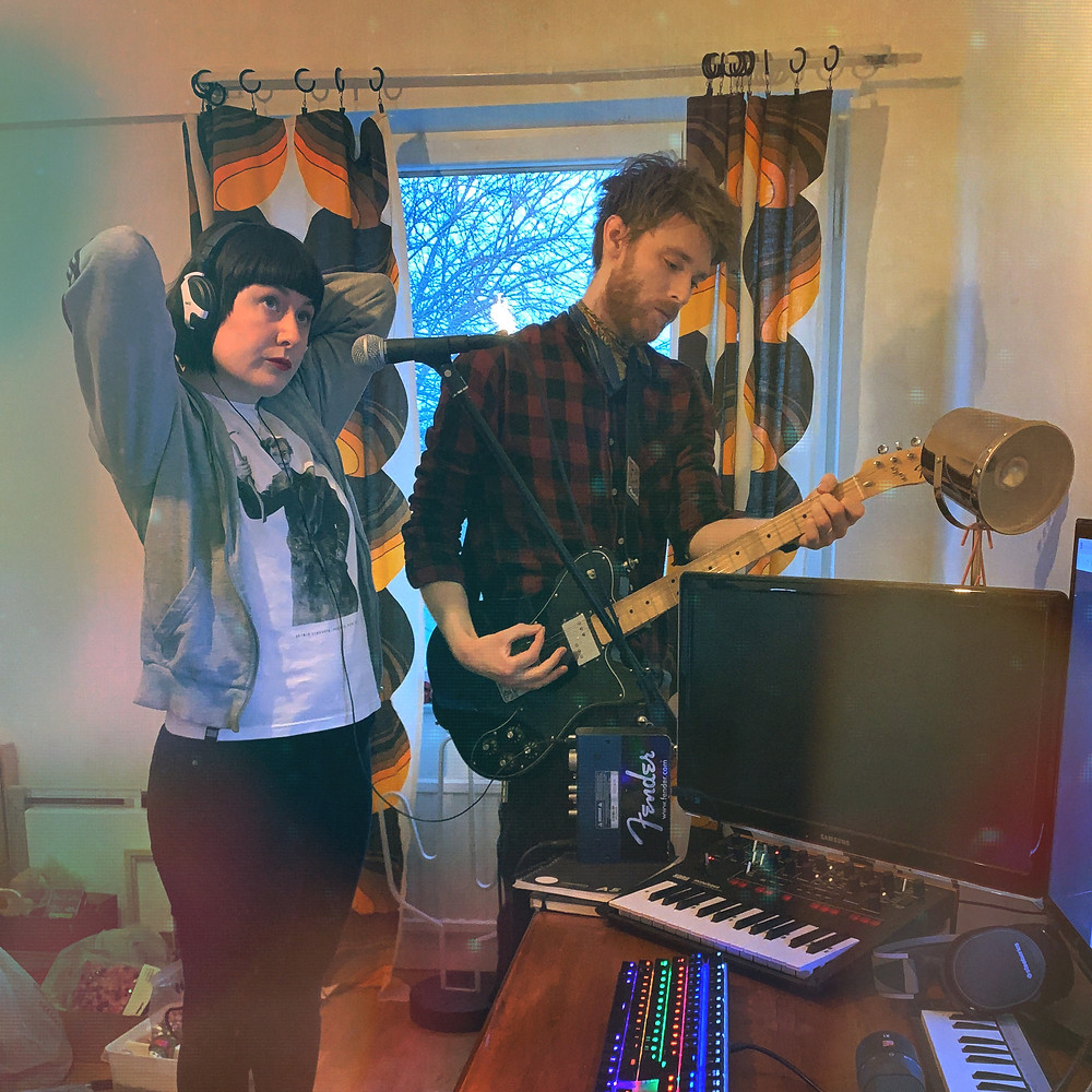 Amanda och Johnny i Uptown studios