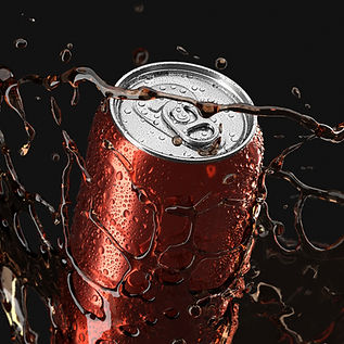 Red 550ml Aluminum Can With Splash - soda drink drops 3D Model
