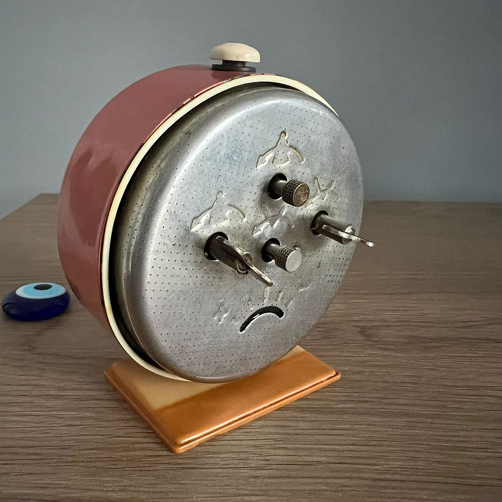 Küçük resim: Masa Saati 