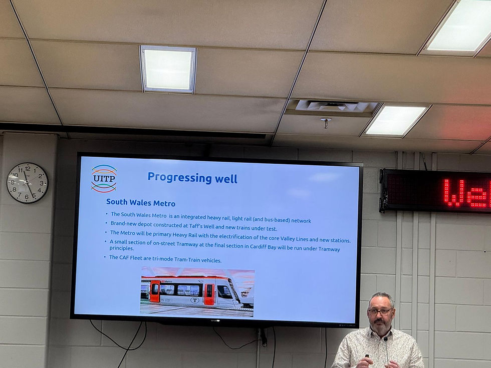Steve Duckering, UKTram Operations Manager delivering a presentation at the UITP Light Rail Committee Meeting in Toronto