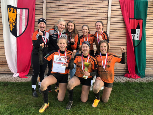 U16 jubelt vom Podest