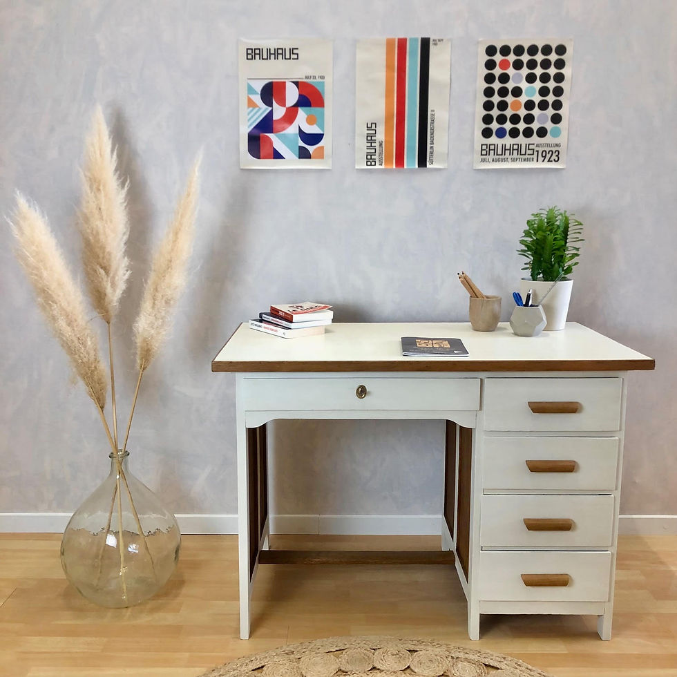 Miniature : Bureau comptable blanc et bois
