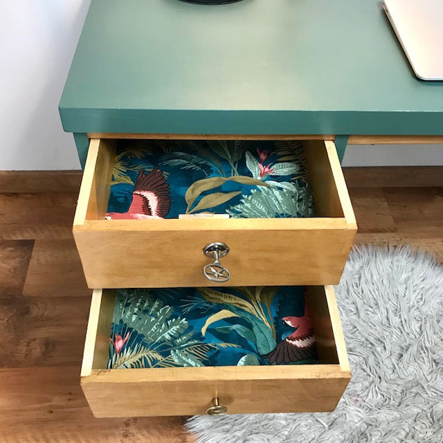Miniature : Bureau pieds compas