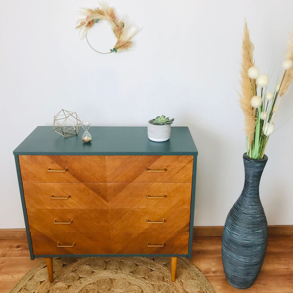 Miniature : Commode à chevrons