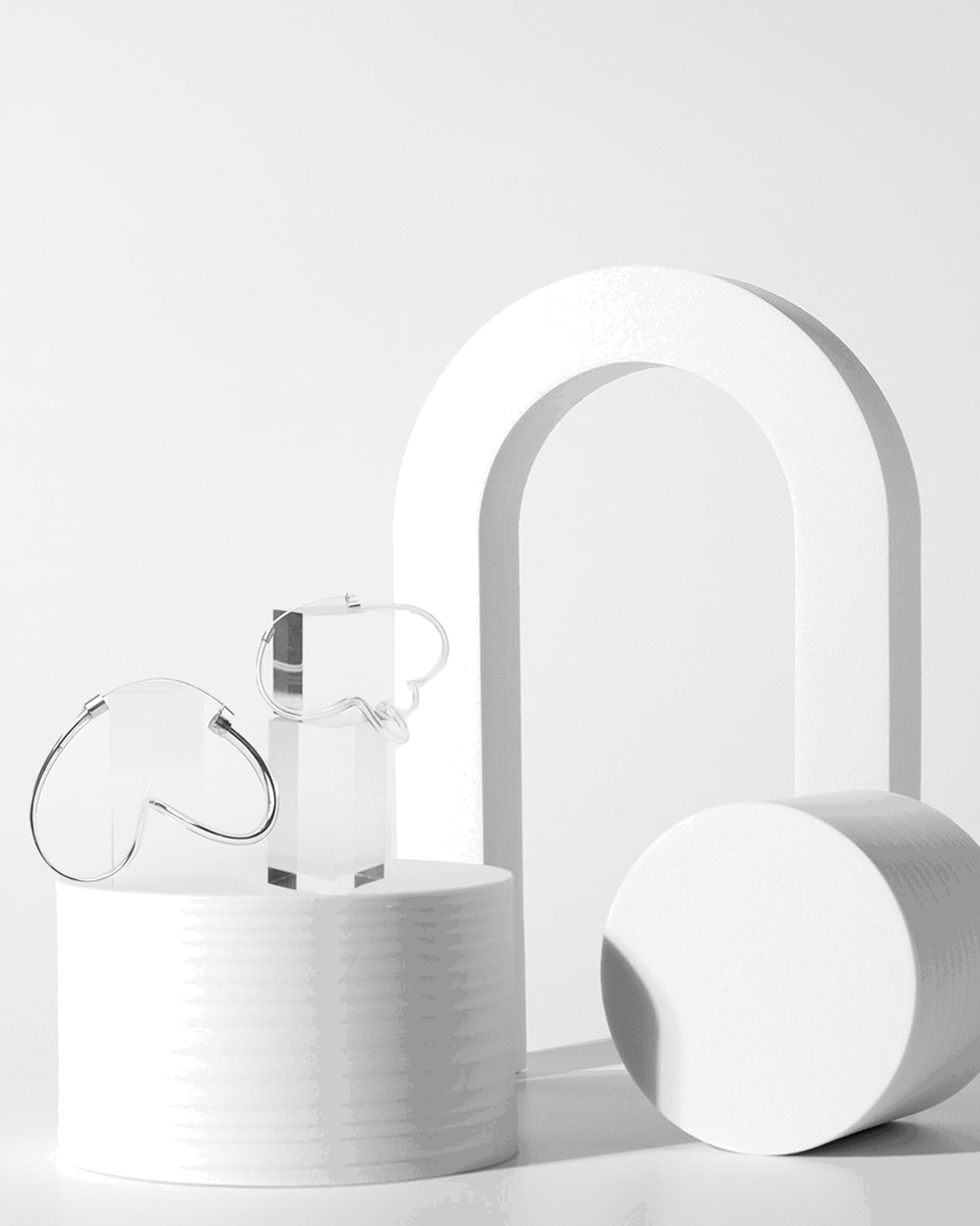 agustina-ros-glass-4-5-1080.gif