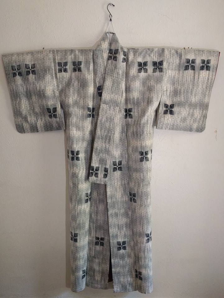 Thumbnail: Meisen Japanese Kimono
