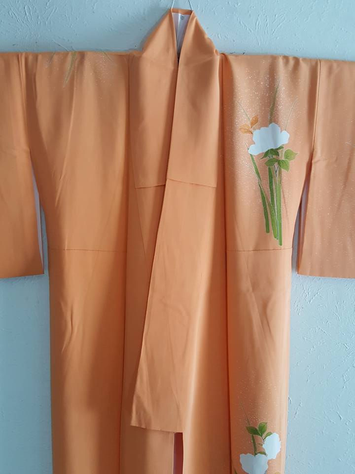 Thumbnail: japanese kimono