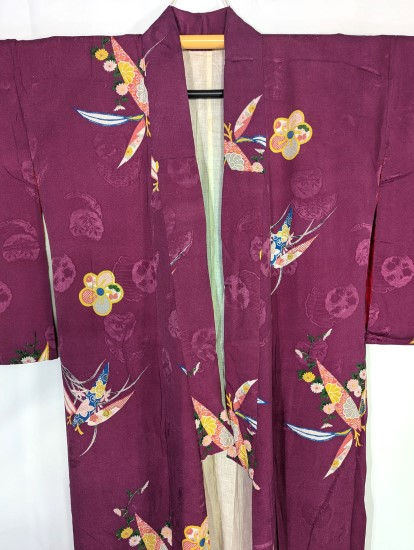 Thumbnail: magenta kimono