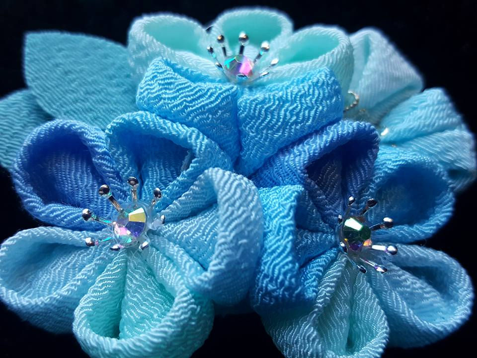 Thumbnail: kanzashi