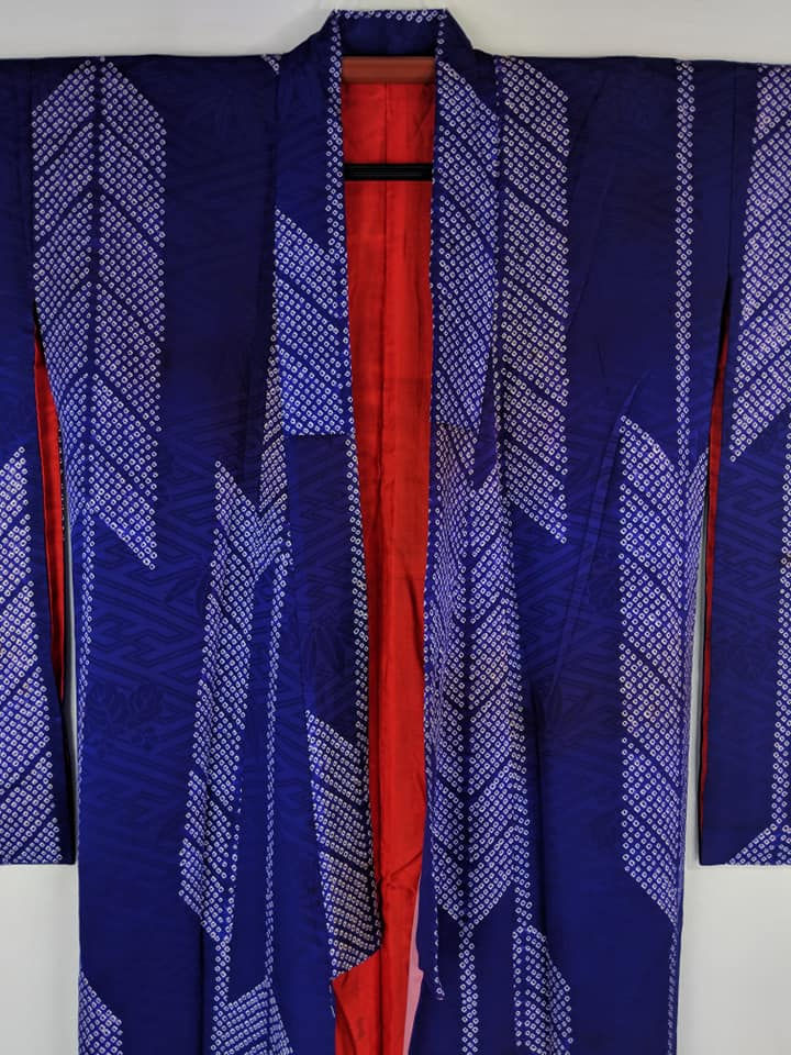 Thumbnail: taisho kimono