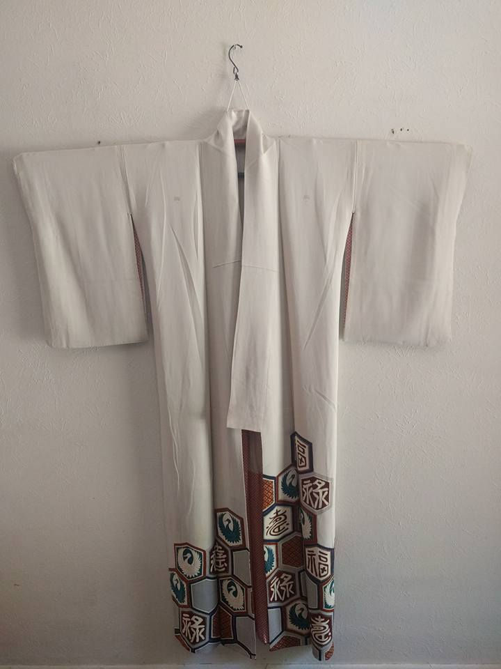 Thumbnail: White IroTomesode