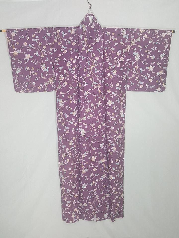 Thumbnail: purple japanese kimono