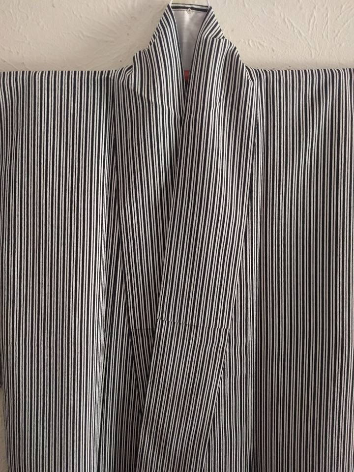 Thumbnail: Black & White Kimono