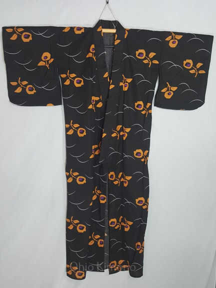 Thumbnail: black and orange yukata