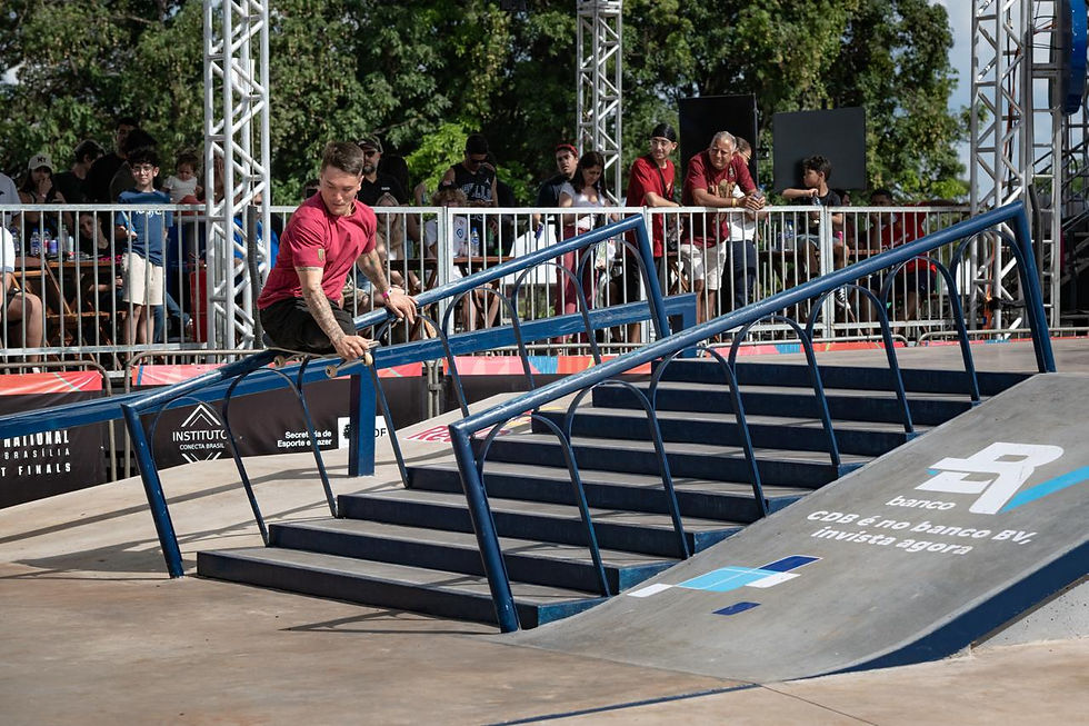 Felipe Nunes bs tailslide
