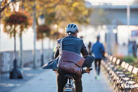 urban bike commuter.jpeg