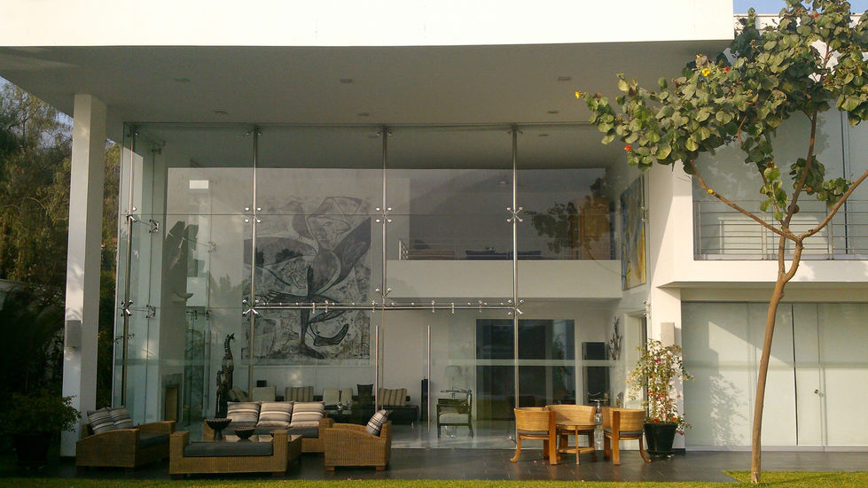 Patio Exterior.