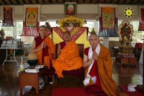 Maju Selangkah Dalam Memasuki Kehidupan Monastik