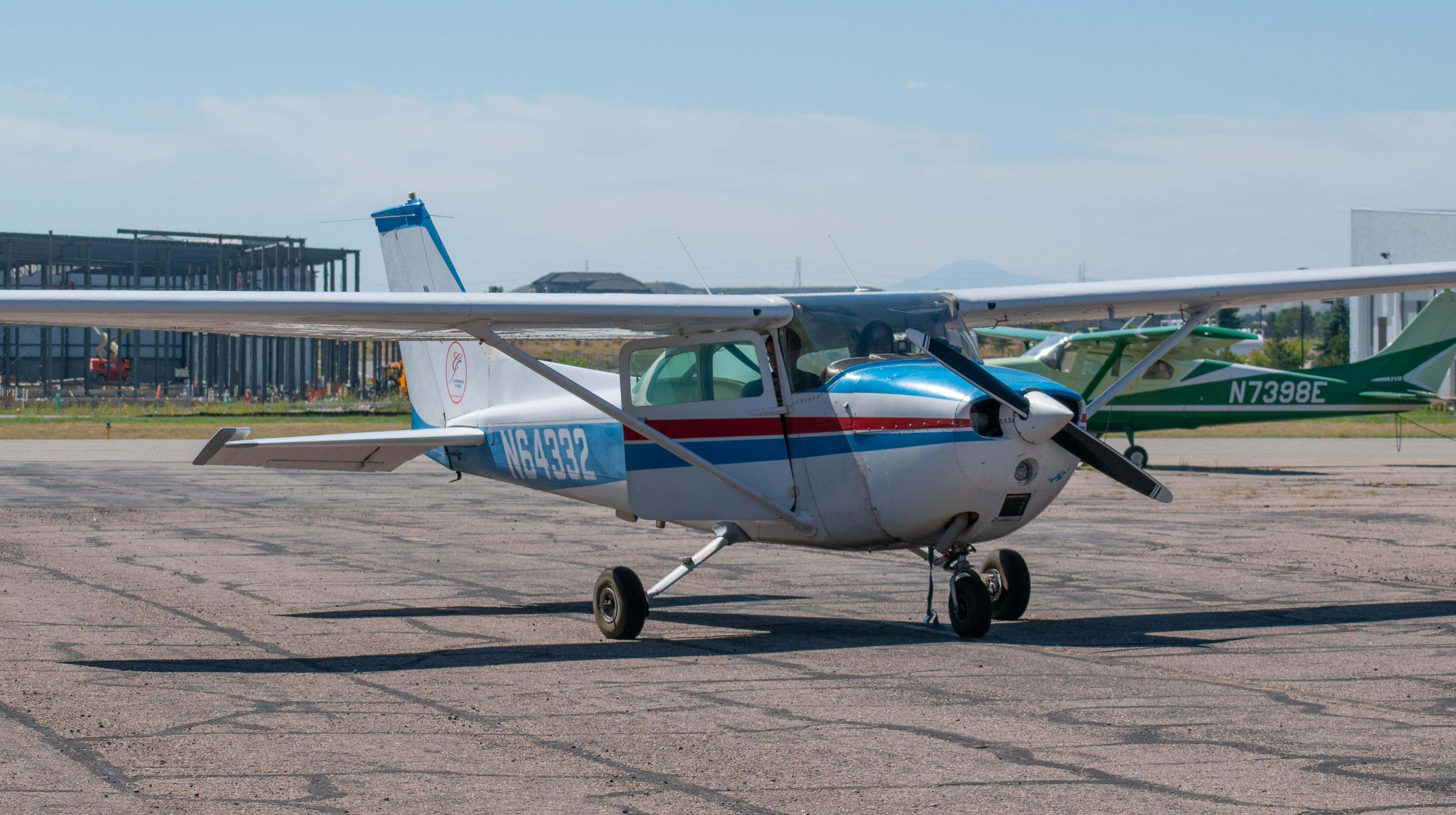 Diamond DA-40 on takeoff