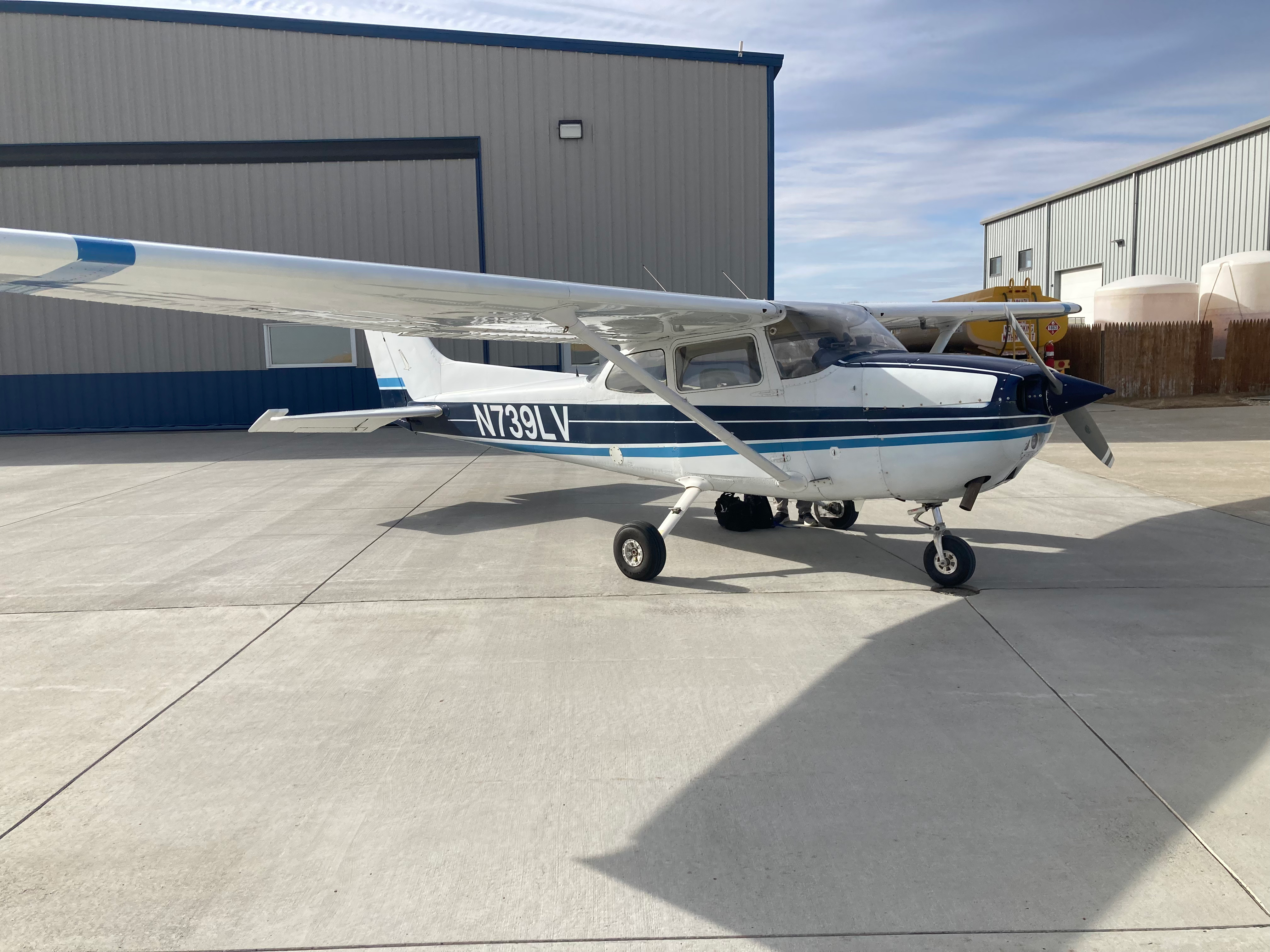 Diamond DA-40 on takeoff