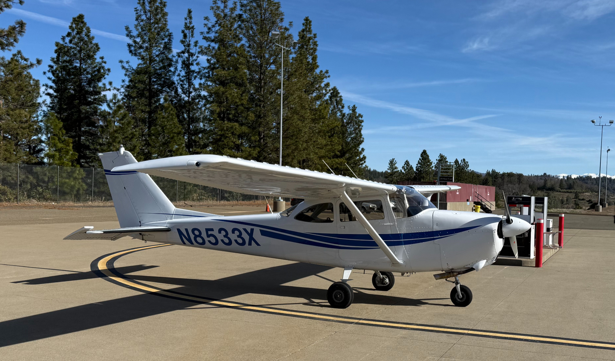 Diamond DA-40 on takeoff